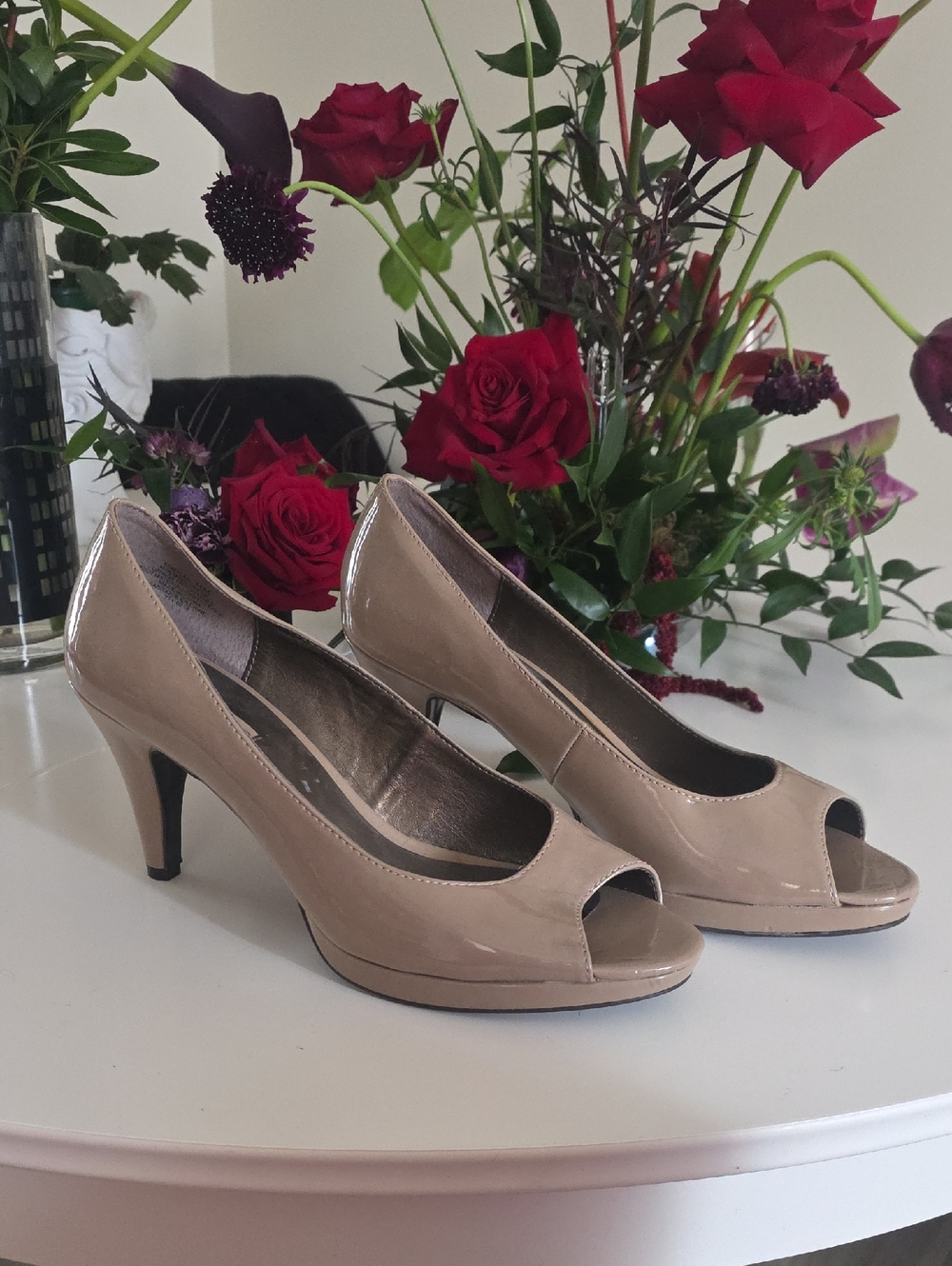 5/25$ Bandolino Nude Patent Peep-Toe Heels